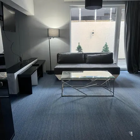 Russ Hotel